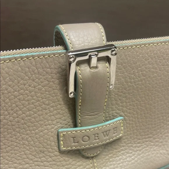 Loewe Shoulder Bag - Picture 5 of 5